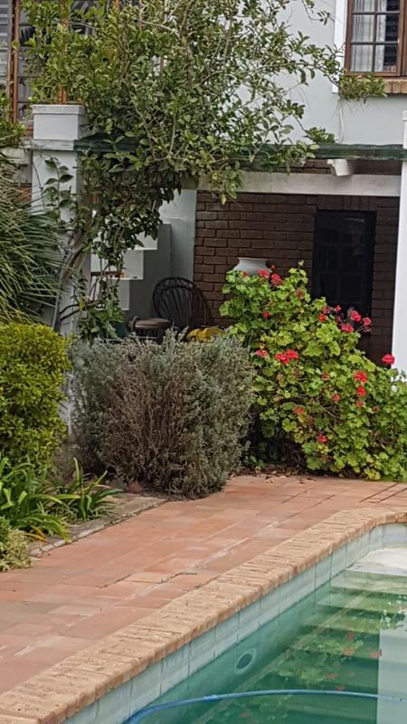 5 Bedroom Property for Sale in Albertinia Western Cape